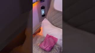 Download lagu Emirates 777-300 business class quick look mp3 Download lagu Emirates 777-300 business class quick look mp3