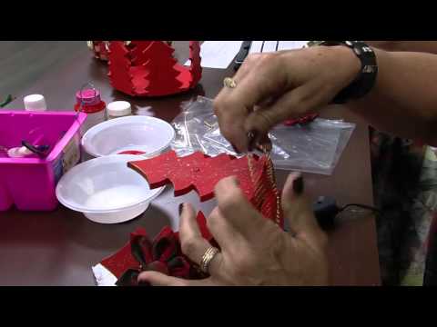 Mulher.com 04/11/2014 - Porta Panetone Decorado por Ucha - Parte 2