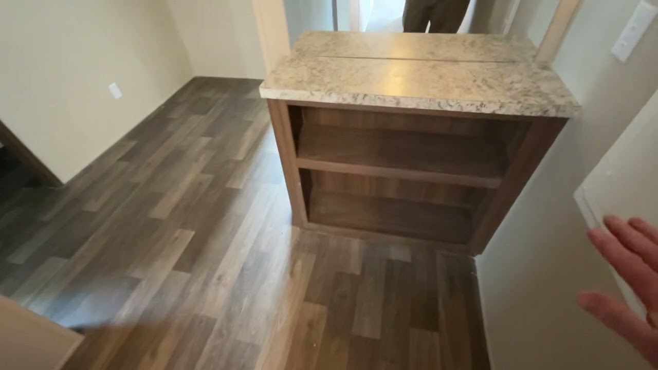 Spectacular Deal on this BIG 3 Bedroom 2 Bath 16x76 Single Section Home