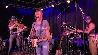 @KeithUrban &quot;Some Days You Gotta Dance&quot; at Carol&#39;s Pub Chicago 7/8/24