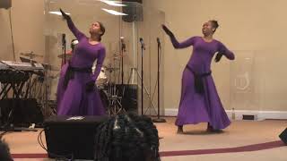 Jekayln Carr  - stay with me / praise dance