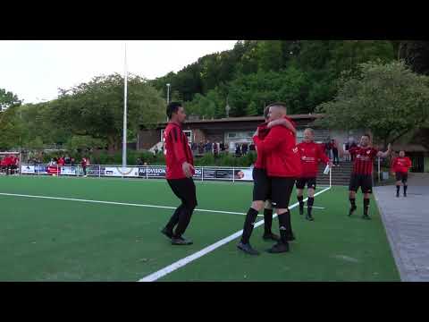 Tor von Sascha Hallmich (1. FC Freiheit) im Spitzenspiel gegen VfR Dostluk Osterode II.