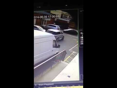 EPIC car park Fail Darwin Award 2014 for def