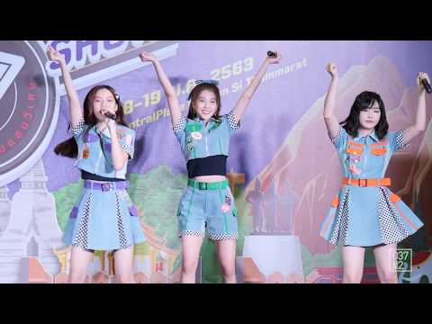 200118 BNK48 Minmin - Jabaja @ Road Show Nakhon Si Thammarat [Fancam 4k60p]