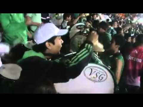 "Los Lokos de Arriba - Hoy hay que Ganar" Barra: Los Lokos de Arriba &bull; Club: León