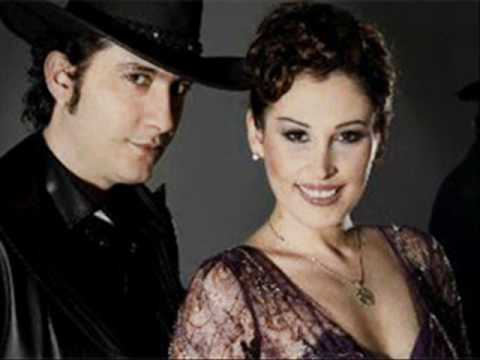 Funda Arar & Kıraç - Anla Artık