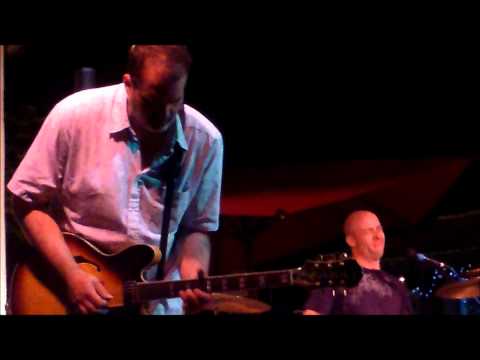 Andy Hersey - Never Get the Best of Me - Live at Monterey Court.wmv