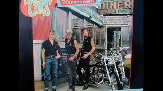 Stray Cats - Storm The Embassy