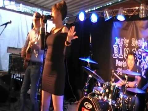 Skybenders Blues Band Feat. Virginia Pihlblad @ Dusty Road Bluesfestival 2012: Son Of A Preacher Man