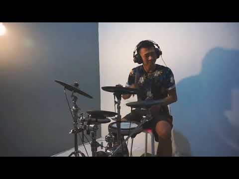 Dig that bass from FDT (lius drum cover)