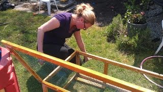 Construction outdoor guinea pig hutch by Nicole
