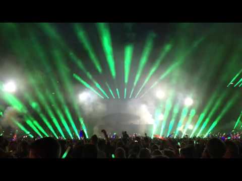 Eric Prydz plays Cirez D - On Off (Hit me with those laser beams)  @ Big Slap Festival 2016, Malmö