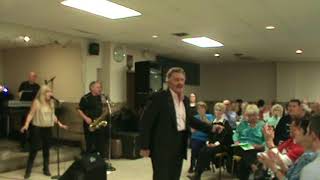 Ronnie Dove sings 'Right Or Wrong' Maryland November 2015