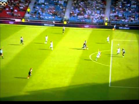 USA V FRANCE OPENING MATCH 4-2