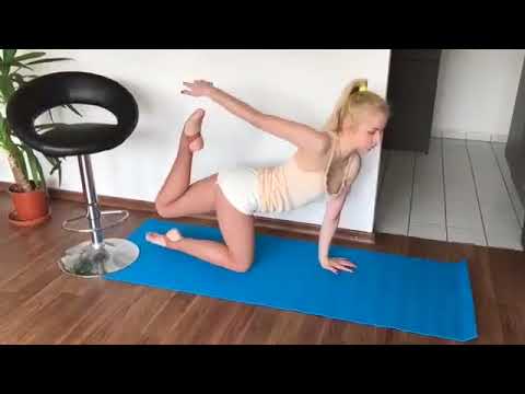 CONTORTIONIST TRAINING AT HOME 1  3