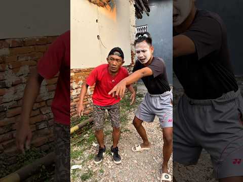 Buncul & Cemong Dibikin Kaget Kemunculan Biawak Gede Banget! 😱 #snake #shorts #shortvideo