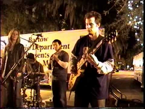 JC ANDERSEN-SOUTHERN GIRL-LIVE AT TOW-FEST 11-21-2008.mpg