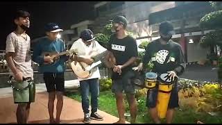 Download lagu Pengamen surabaya menyayikan lagu SUGENG DALU #PENGAMEN #SURABAYA mp3