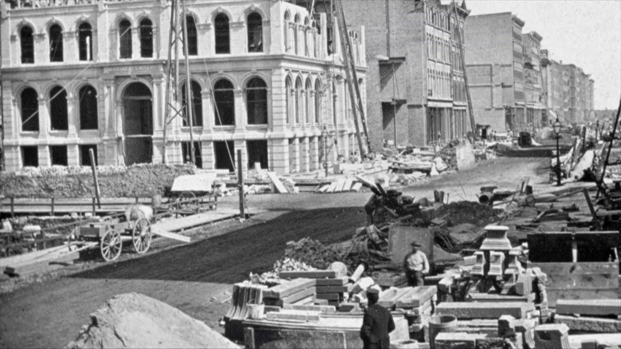 How long did it take Chicago to rebuild after the Great Fire?