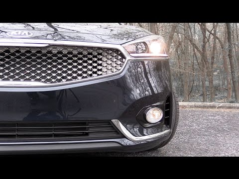 2017 Kia Cadenza: Review