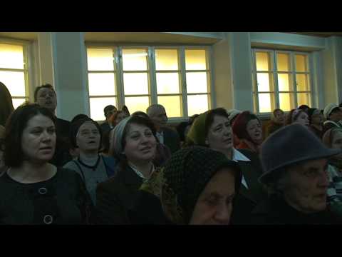 IN MIJLOCUL LAUDELOR  -  ISUS VIATA NOASTRA