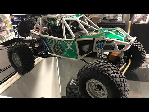 Axial RR10 Bomber Build Part 1