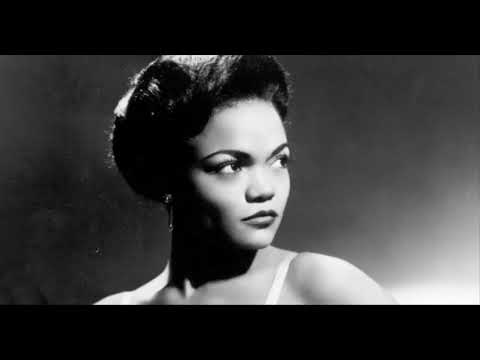 LITTLE WHITE LIES - Eartha Kitt med Ray Carters orkester i Tivoli Varietéen 1962