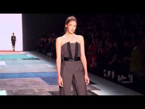 Isabell de Hillerin A/W 2015 Mercedes-Benz Fashion Week Berlin in 4K