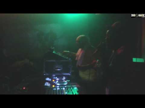 IRATION STEPPAS plays "GALACTICA" - Michael Exodus meets Weeding Dub