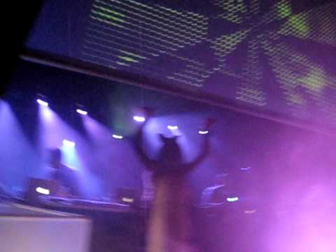 Stripper Live (Felguk Vs Tim Healey - Rio (Remix)) @ Cabaret Sauvage, Paris 2011