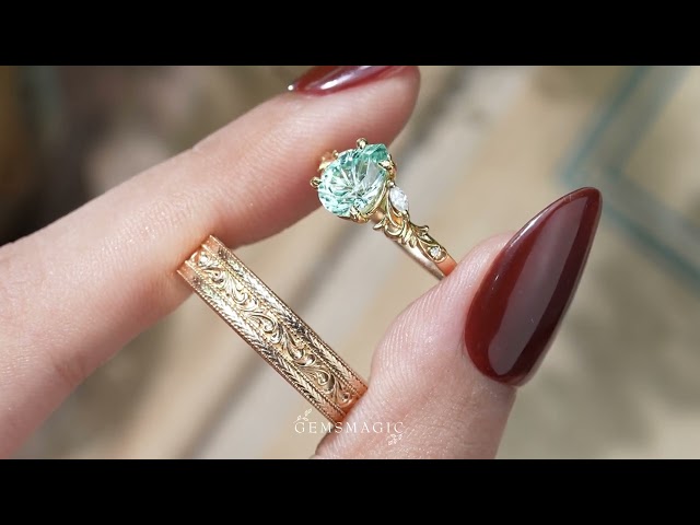 Vídeo relacionado con Ginger Lyne Collection Henrietta Elven - Anillo ovalado con piedras de acro, diseño de rama de árbol, color rojo y dorado