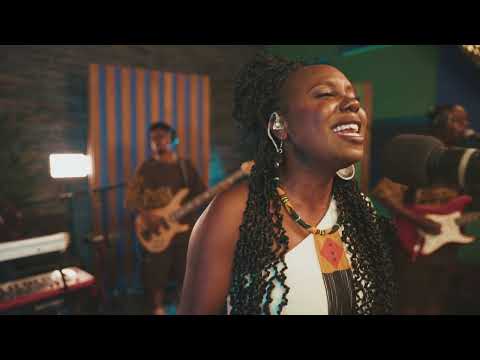 Mary Anibal  - Nditarirei x Parafini Live Performance | Bridgenorth Sessions