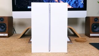 Apple iPad 9.7 Unboxing and First Look