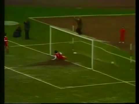 1975 Fortuna Düsseldorf - 1. FC Köln 3:0 | Tore: Wolfgang Seel, Gerd Zimmermann, Dieter Brei
