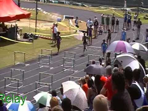 Kaila Smith in the 1st leg of the Shuttle Hurdle Relay at 2012 Q