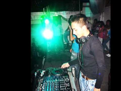 El Desmadre Pablito Mix & Dj Bryanflow Feat.Kale