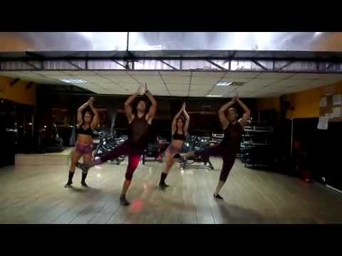 Cia Ritmo Dance - Música: Poderosa (Léo Santana)