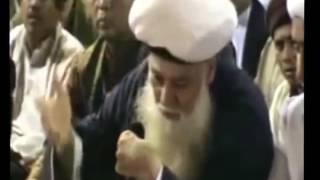 Download lagu Nabi Muhammad SAW Tiba tiba Hadir saat Habib Syech Bersholawat di Bantul (TONTON SAMPAI AKHIR) mp3