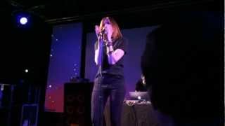 Faye plays Come to Me (HD) live at RoundHouse, London 22.02.2013