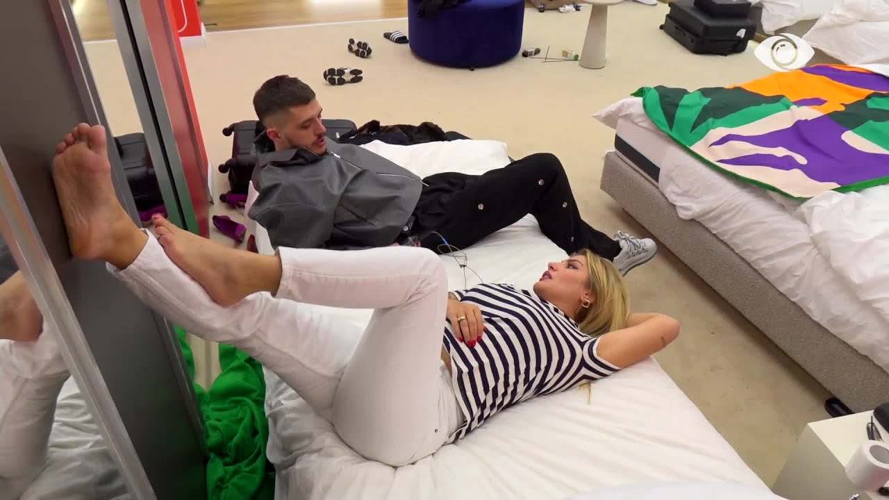 “E do Sarën jashtë?”/ Çfarë po diskutojnë Bardhi dhe Ilnisa?