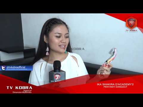 INTIP YUK ISI TAS IKA SHAKIRA