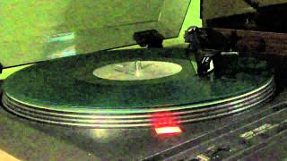 Kate Bush - Ne t&#39;enfuis pas (1983 remix) (Vinyl, 1983)
