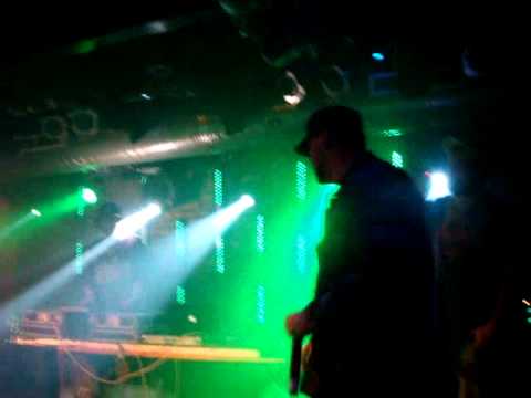[HD] Marian Wielkopolski & DonGURALesko - "Blunt" (Live) BLACK X-MAS 4 WROCŁAW ALIBI 19.12.2010