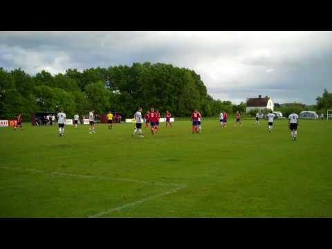 Borens Marcus Egnell krutar in 4-0 mot Södra