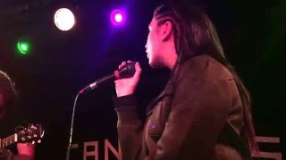 Parisa - &#39;I Wish It Could Be Christmas Everyday&#39; (cover) Live