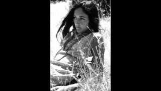 Joan Baez - The Trees They Do Grow High