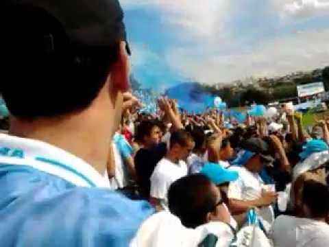 Londrina e Coritiba no meio da Falange ajudando com a MEGA Bandeira..Ibiporã ajudando o Tubarão!