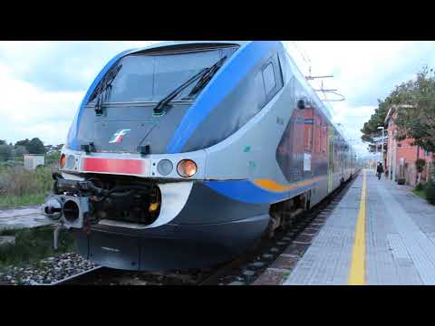 IL MINUETTO ELETTRICO 040 EFFETTUA IL REGIONALE DELLE 18:50