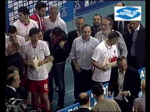 olympiakos win greek league in volley