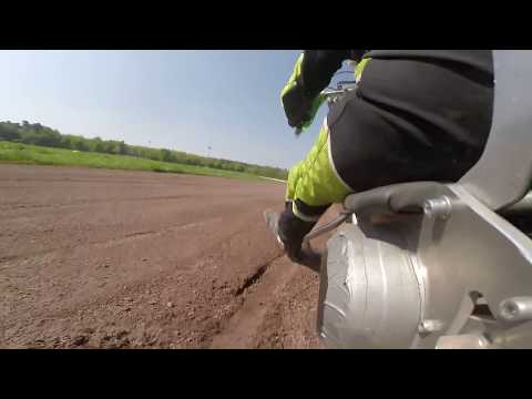 Rasanter Onboard-Trip: Eine Runde mit dem Gespann in Herxheim